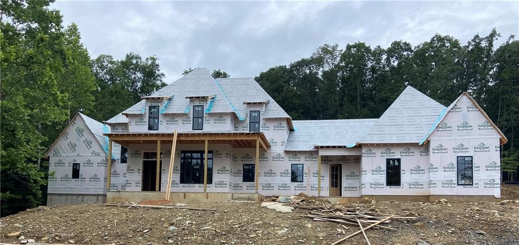 5 bedroom, 5 bathroom, 4,472 sq ft single family residence under contract at 210 Carl Sanders Drive, Acworth, GA 30101 — photo 2