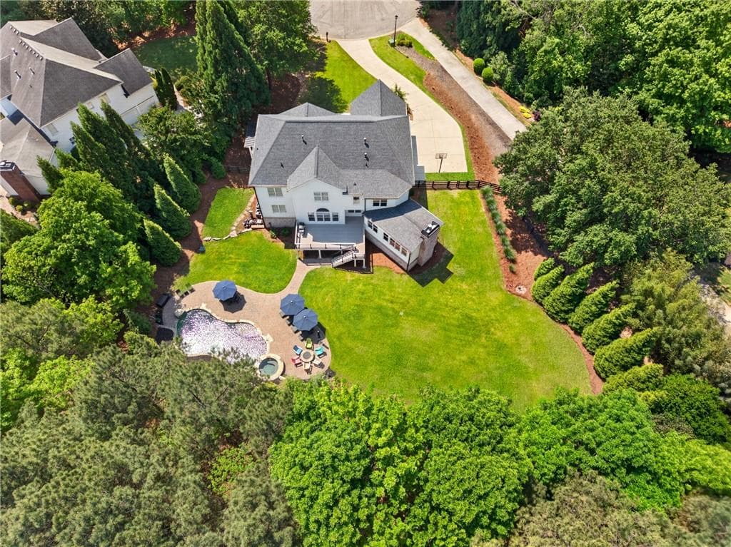 6 bedroom, 6 bathroom, 6,611 sq ft single family residence for sale at 130 Providence Oaks Pointe, Milton, GA 30004 — photo 7