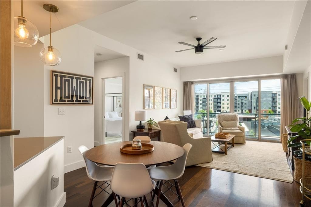 2 bedroom, 2 bathroom, 1,231 sq ft condominium for sale at 1100 Howell Mill Road 310, Atlanta, GA 30318 — photo 6