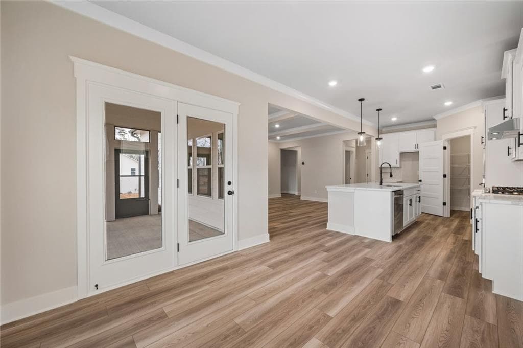 4 bedroom, 4 bathroom, 2,494 sq ft single family residence for sale at 105 Chickadee Court, Auburn, GA 30011 — photo 5