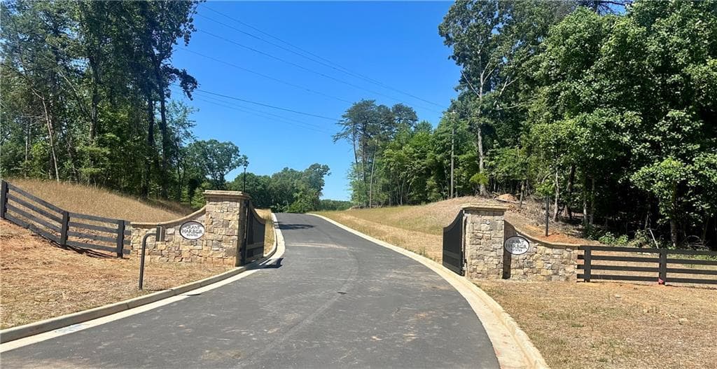 5 bedroom, 6 bathroom, 7,096 sq ft single family residence for sale at 6279A Grant Harbor Drive #5, Gainesville, GA 30506 — photo 4