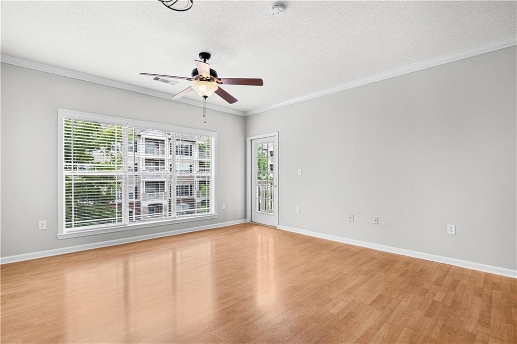 1 bedroom, 1 bathroom, 736 sq ft condominium for sale at 4333 Dunwoody Park 1311, Atlanta, GA 30338 — photo 9
