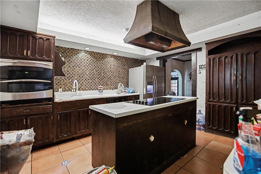 4 bedroom, 2 bathroom, 2,476 sq ft single family residence under contract at 6130 Tennis Circle, Fairburn, GA 30213 — photo 9