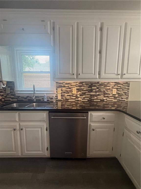 4 bedroom, 3 bathroom, 2,726 sq ft single family residence for sale at 2031 Lakewood Circle, Grayson, GA 30017 — photo 7
