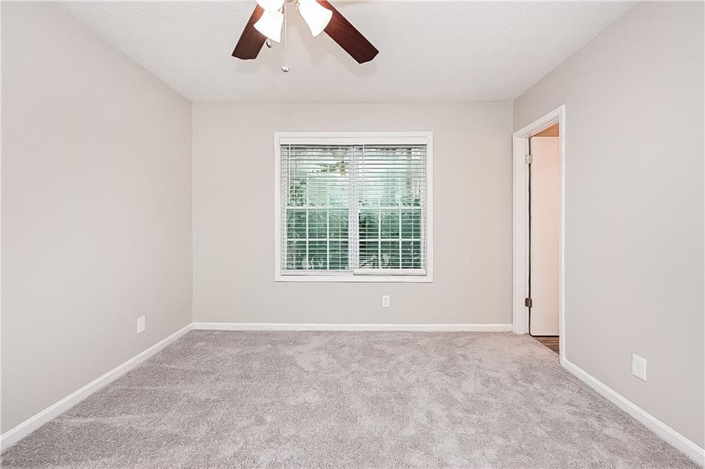 5 bedroom, 3 bathroom, 1,560 sq ft single family residence for rent at 8990 Sterling Ridge Lane, Jonesboro, GA 30238 for $1,930 a month — photo 8