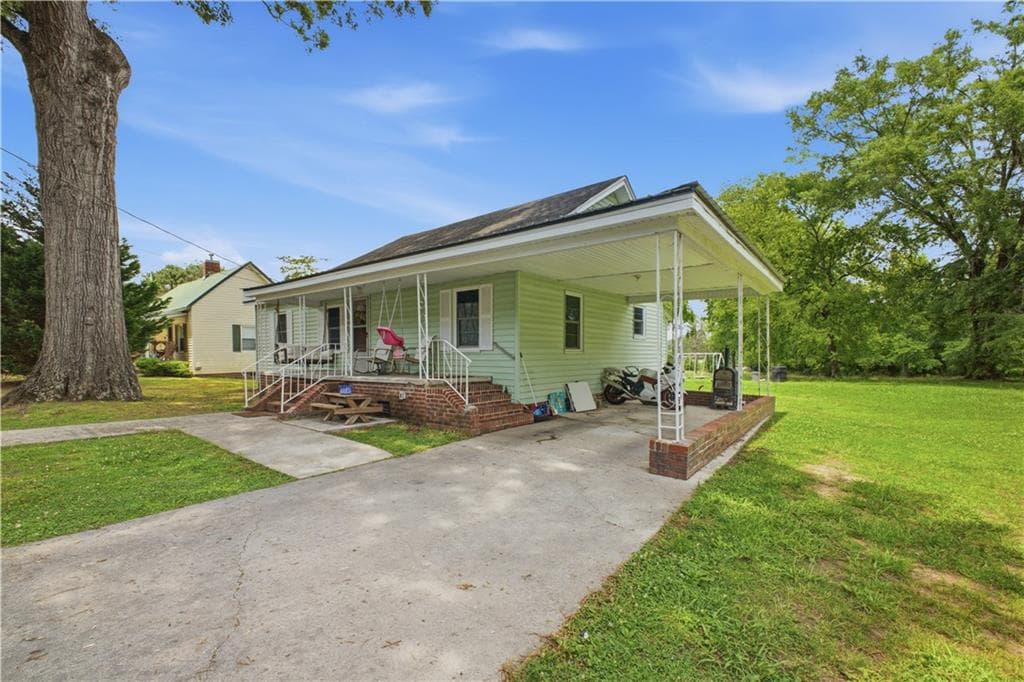3 bedroom, 1 bathroom, 1,325 sq ft single family residence for sale at 223 Seventh Street, Trion, GA 30753 — photo 5