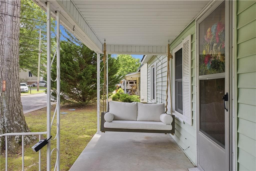 3 bedroom, 1 bathroom, 1,325 sq ft single family residence for sale at 223 Seventh Street, Trion, GA 30753 — photo 7