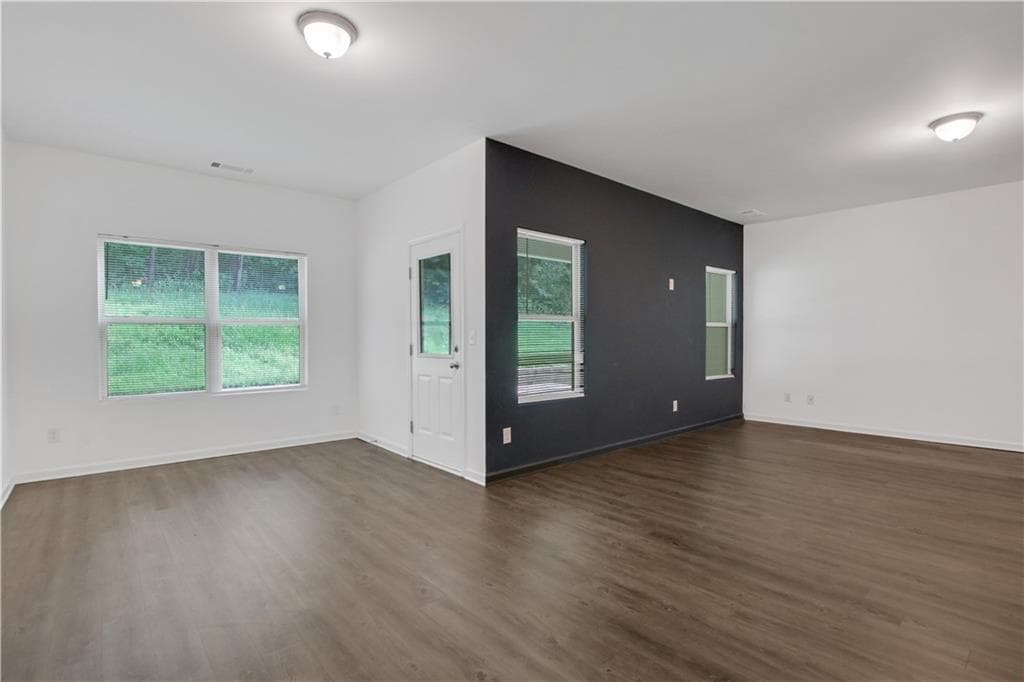 3 bedroom, 2 bathroom, 1,832 sq ft single family residence for sale at 697 Scotland Drive, Dallas, GA 30132 — photo 10