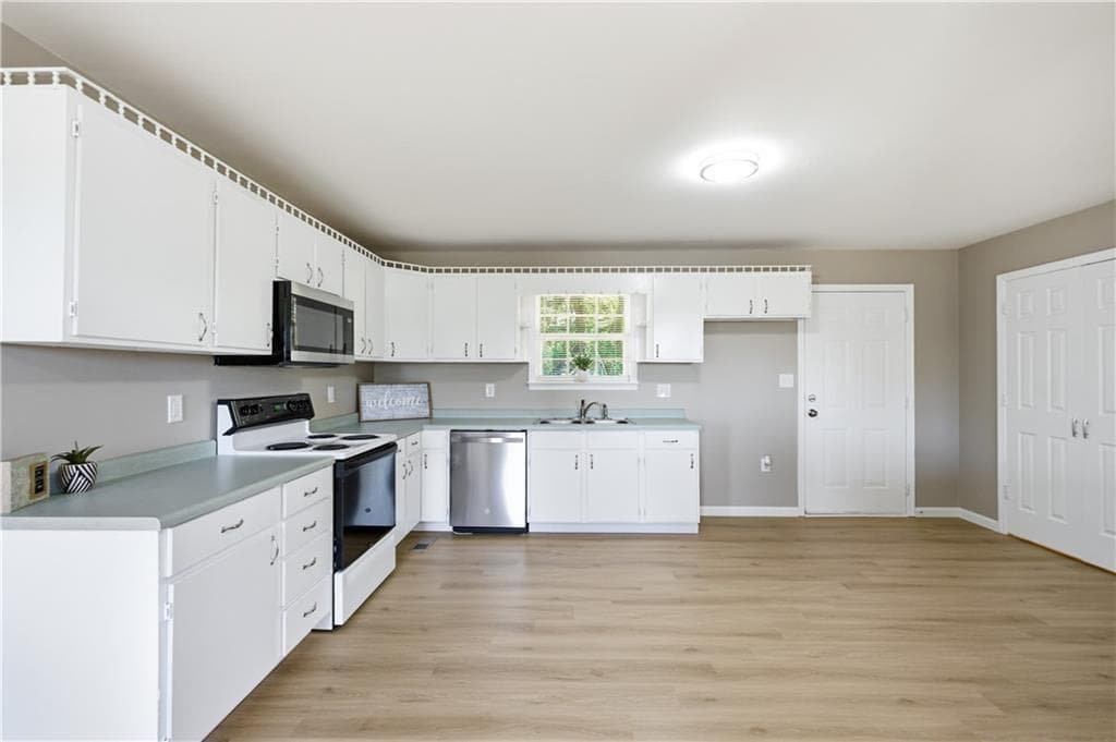 2 bedroom, 2 bathroom, 1,092 sq ft single family residence under contract at 894 Lakeview Drive, Nicholson, GA 30565 — photo 8