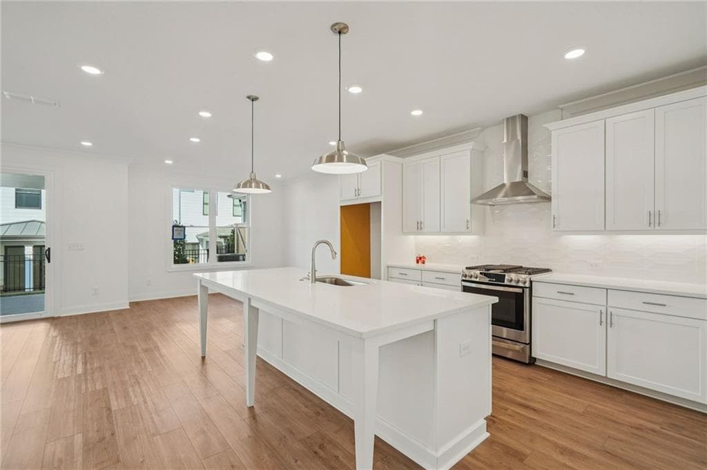 3 bedroom, 3 bathroom, 2,030 sq ft townhouse under contract at 4316 Burton Bend Way 147, Buford, GA 30518 — photo 9