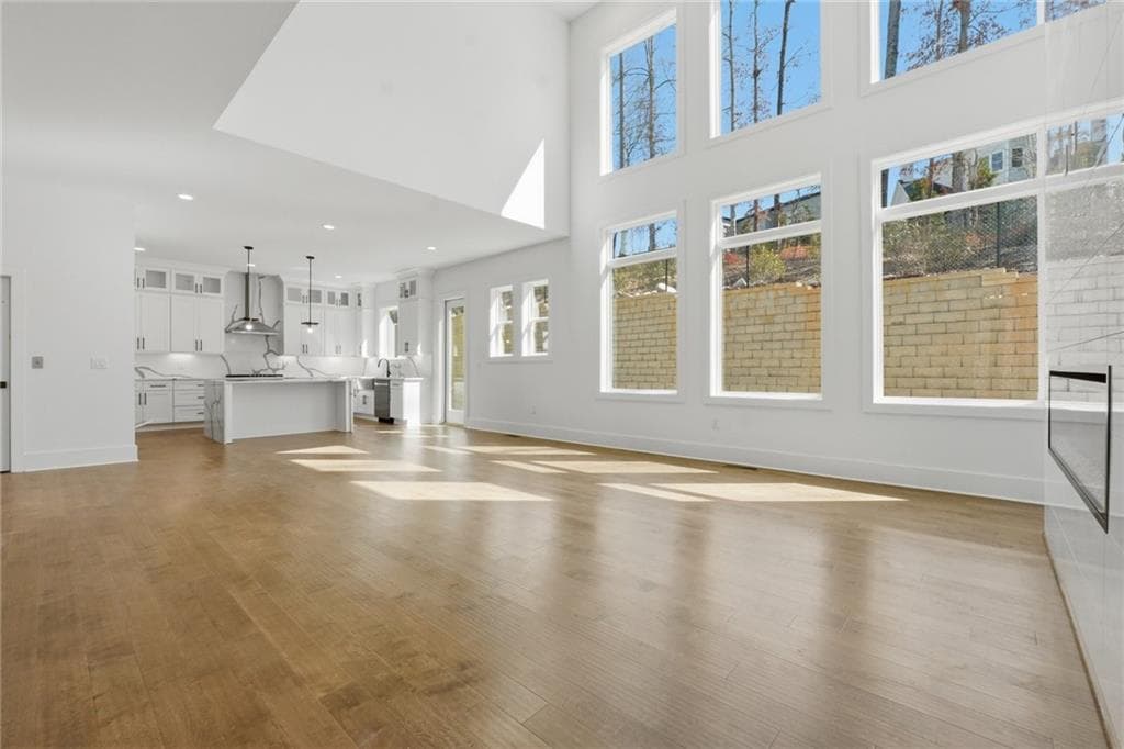5 bedroom, 4 bathroom, 3,026 sq ft single family residence for sale at 3915 Clifton Hill Court, Cumming, GA 30040 — photo 2