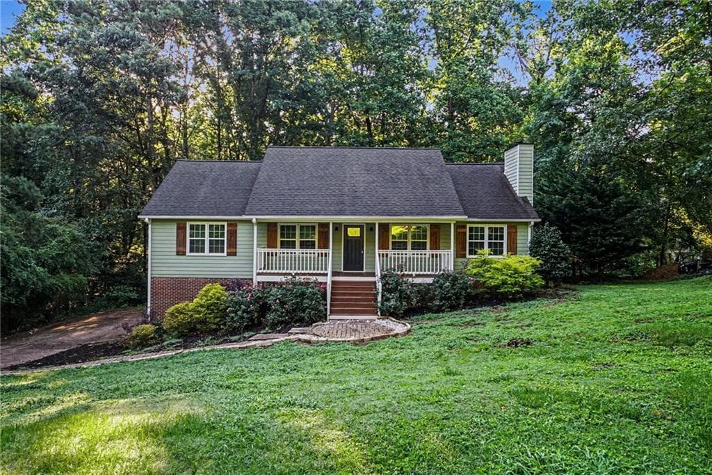 3 bedroom, 2 bathroom, 2,352 sq ft single family residence for sale at 1037 Atherton Lane, Woodstock, GA 30189