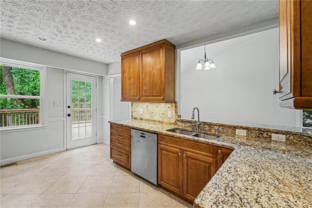 3 bedroom, 2 bathroom, 2,352 sq ft single family residence for sale at 1037 Atherton Lane, Woodstock, GA 30189 — photo 8