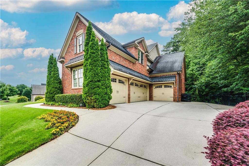7 bedroom, 6 bathroom, 7,764 sq ft single family residence for sale at 2223 Tayside Crossing, Kennesaw, GA 30152 — photo 6