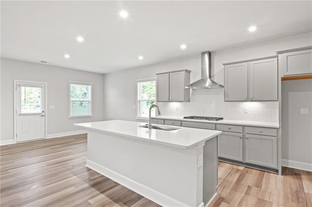 6 bedroom, 4 bathroom, 3,992 sq ft single family residence under contract at 3276 Morris Hills Drive, Dacula, GA 30019 — photo 4