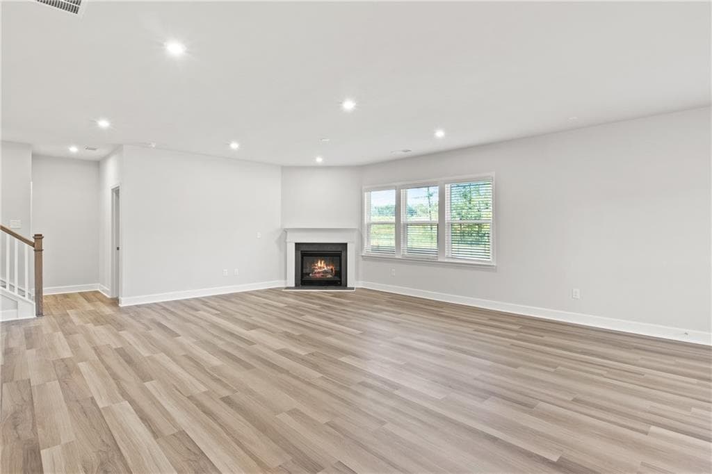 6 bedroom, 4 bathroom, 3,992 sq ft single family residence under contract at 3276 Morris Hills Drive, Dacula, GA 30019 — photo 8