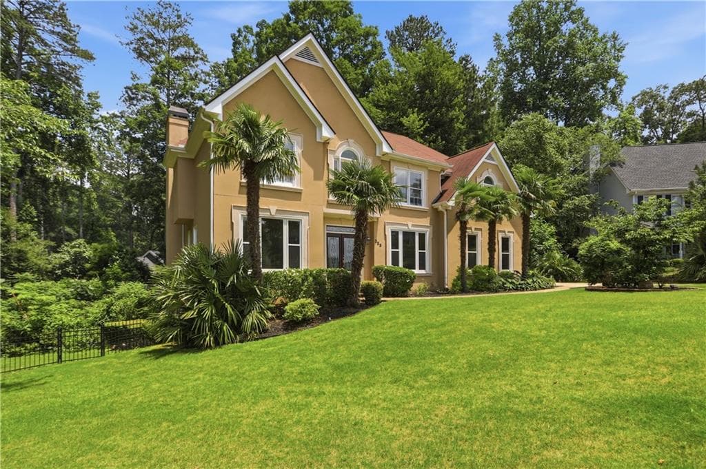 4 bedroom, 5 bathroom, 4,171 sq ft single family residence for sale at 355 Chelsey Court, Alpharetta, GA 30004 — photo 3