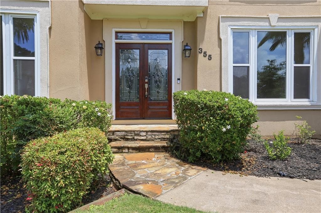 4 bedroom, 5 bathroom, 4,171 sq ft single family residence for sale at 355 Chelsey Court, Alpharetta, GA 30004 — photo 4