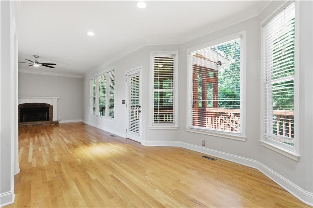 4 bedroom, 5 bathroom, 4,171 sq ft single family residence for sale at 355 Chelsey Court, Alpharetta, GA 30004 — photo 6