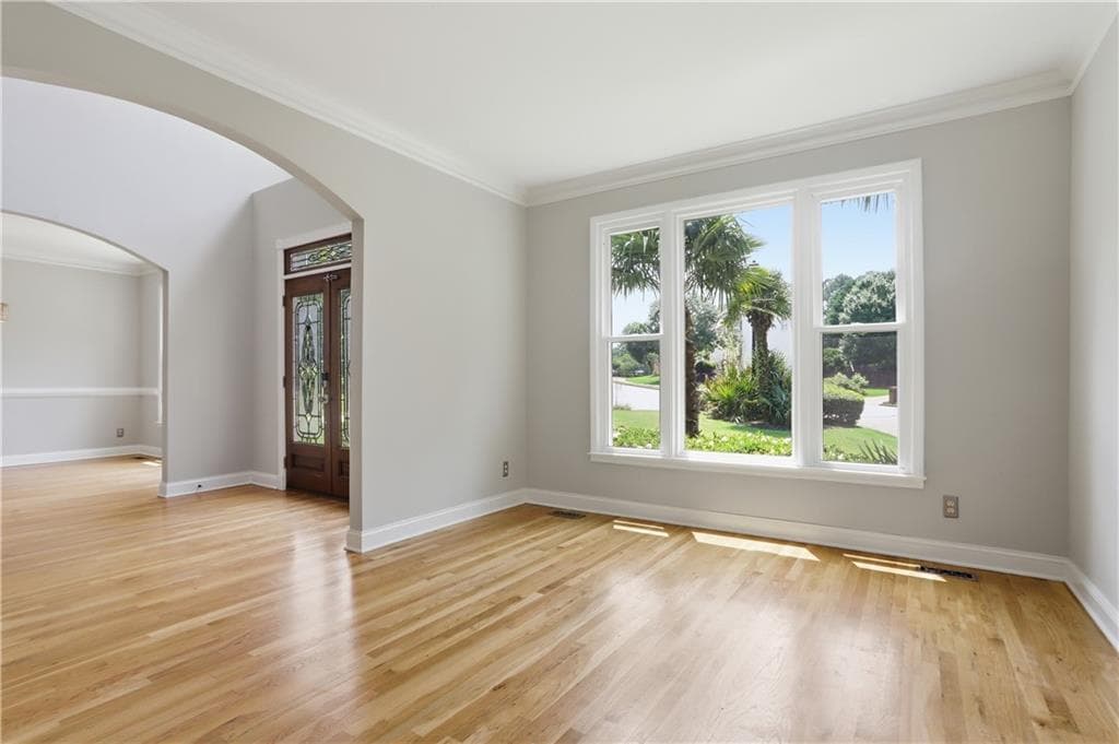 4 bedroom, 5 bathroom, 4,171 sq ft single family residence for sale at 355 Chelsey Court, Alpharetta, GA 30004 — photo 8