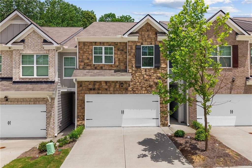 3 bedroom, 3 bathroom, 1,965 sq ft townhouse for rent at 3341 Greyton Drive, Buford, GA 30519 for $2,400 a month — photo 1 of 40