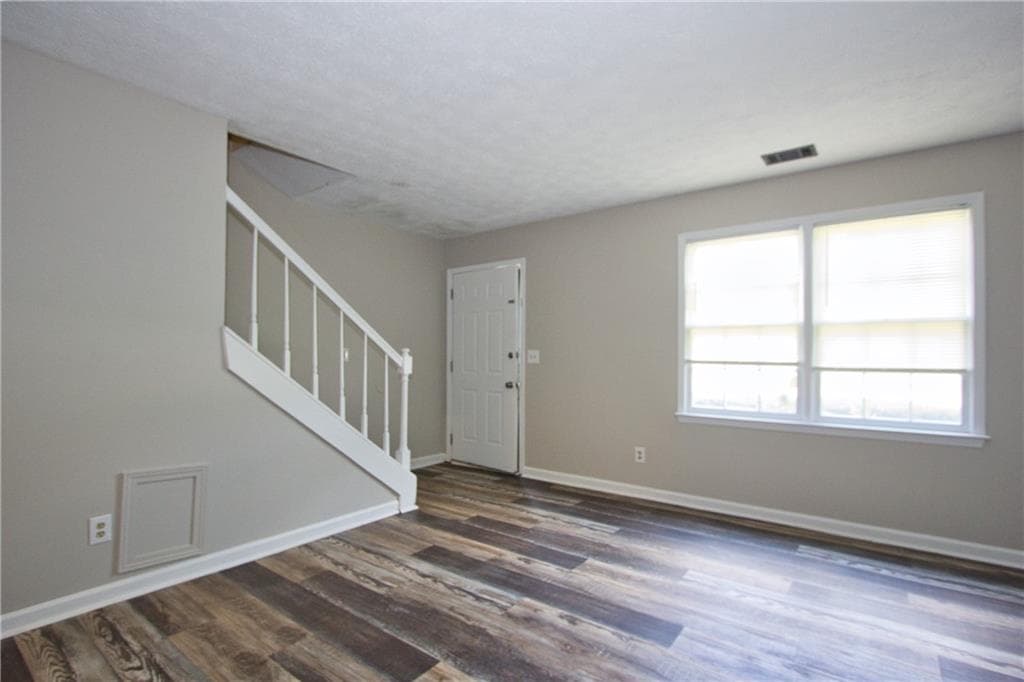 2 bedroom, 3 bathroom, 1,160 sq ft duplex for rent at 460 Downing Street, Lawrenceville, GA 30046 for $1,650 a month — photo 3