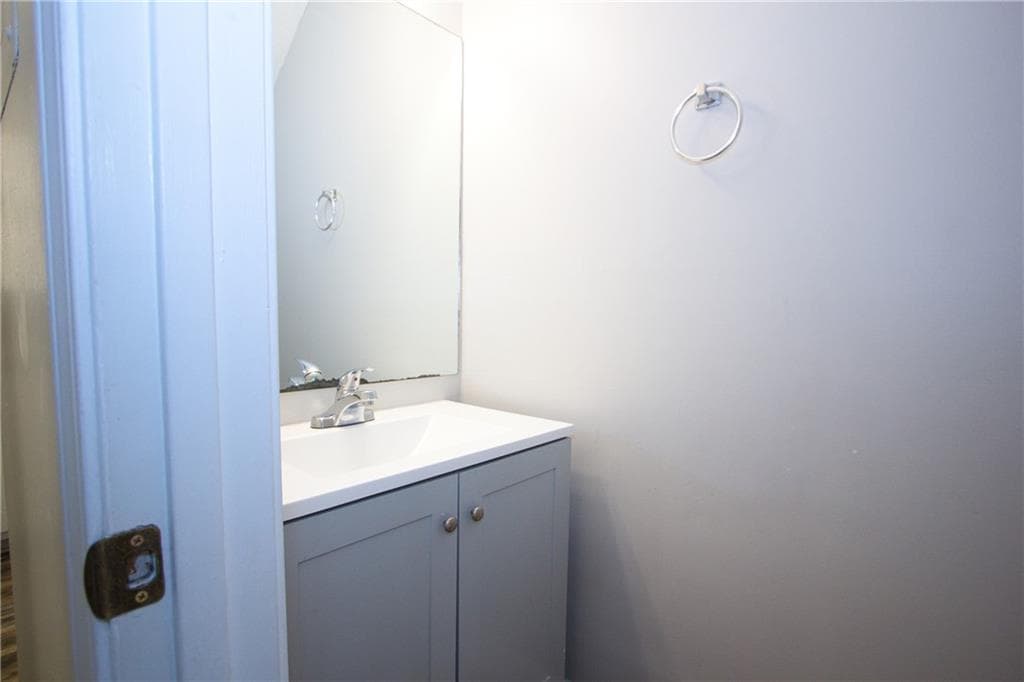 2 bedroom, 3 bathroom, 1,160 sq ft duplex for rent at 460 Downing Street, Lawrenceville, GA 30046 for $1,650 a month — photo 9