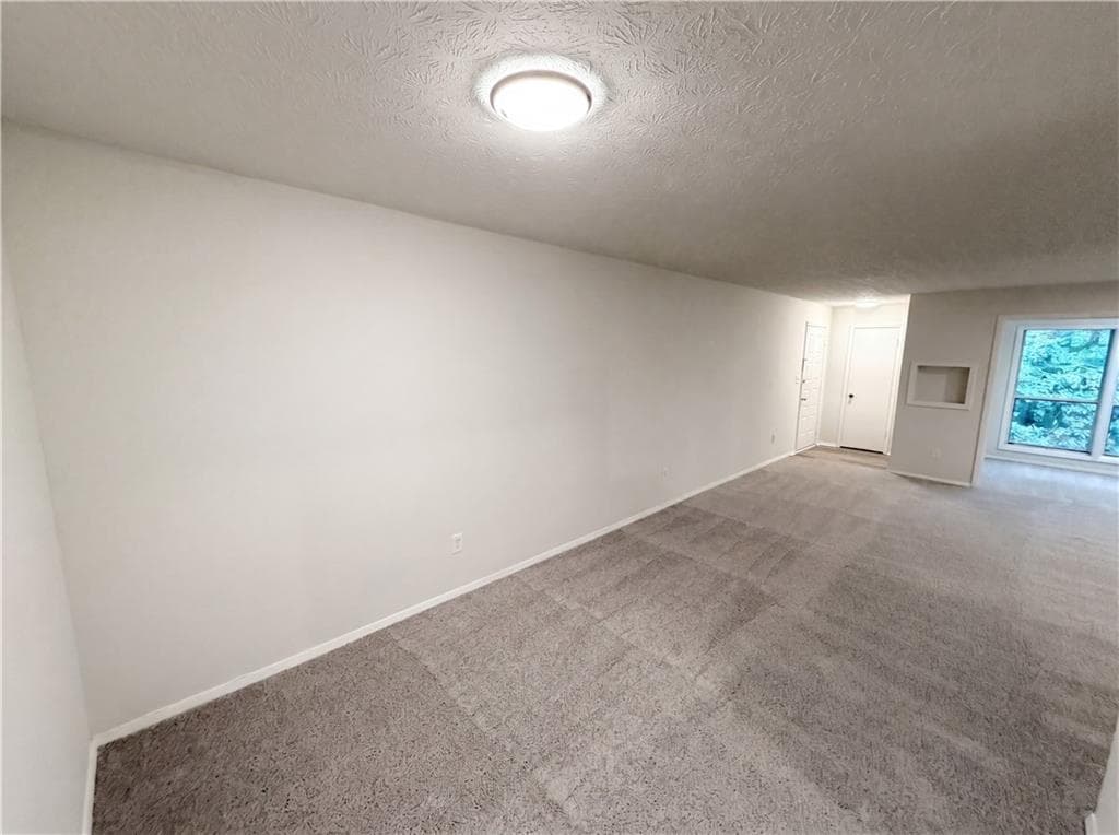 1 bedroom, 1 bathroom, 1,002 sq ft condominium for sale at 1005 Dunbar Drive, Atlanta, GA 30338 — photo 9