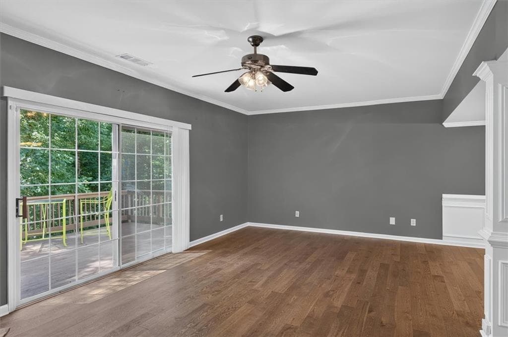3 bedroom, 4 bathroom, 2,568 sq ft townhouse for sale at 2075 Pine Tree Drive A3, Buford, GA 30518 — photo 10