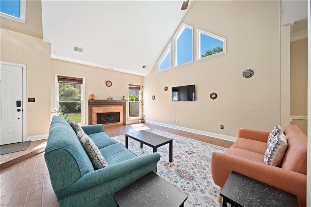 3 bedroom, 3 bathroom, 2,147 sq ft single family residence for sale at 3115 Ivey Oaks Lane, Roswell, GA 30076 — photo 6
