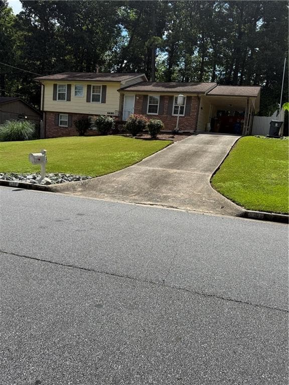 3 bedroom, 2 bathroom, 1,221 sq ft single family residence for sale at 6490 Cedar Hurst Trail, Atlanta, GA 30349 — photo 4