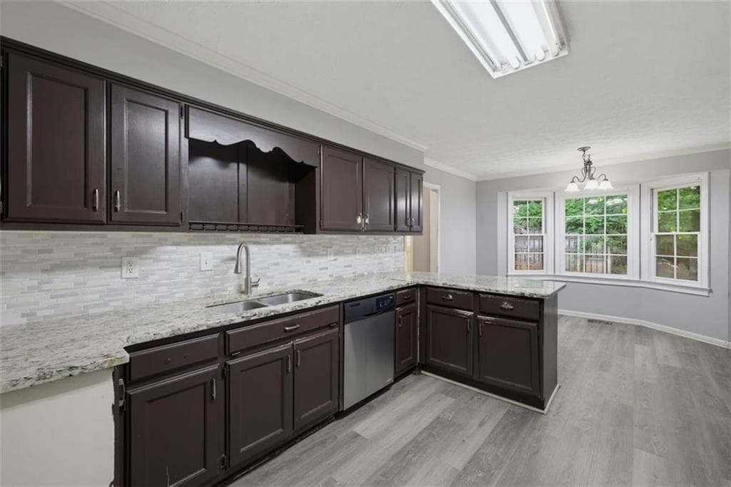 4 bedroom, 3 bathroom, 2,238 sq ft single family residence for sale at 805 Connell Lane, Lawrenceville, GA 30044 — photo 10