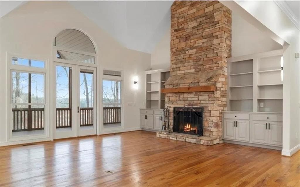 5 bedroom, 4 bathroom, 4,243 sq ft single family residence under contract at 124 SHORE Drive, Other-South Carolina, SC 29643 — photo 6