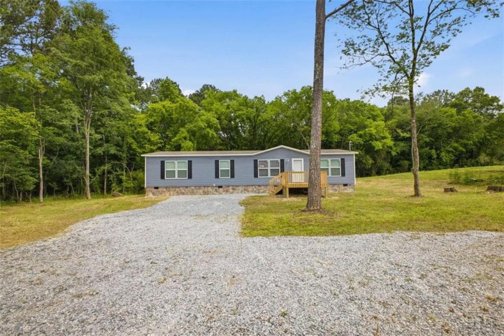 3 bedroom, 2 bathroom, 1,580 sq ft single family residence under contract at 344 Moran Lake Road, Rome, GA 30161
