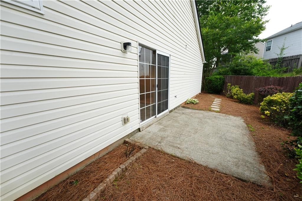 2 bedroom, 2 bathroom, 970 sq ft single family residence for rent at 2040 Keenland Court, Cumming, GA 30040 for $1,925 a month — photo 10
