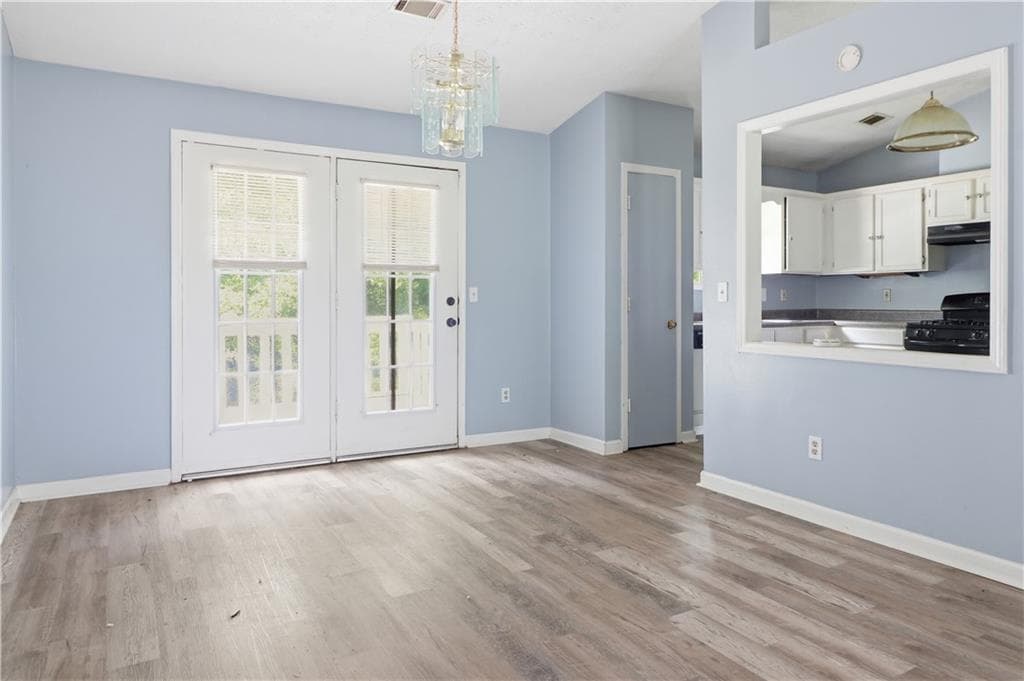 4 bedroom, 3 bathroom, 1,800 sq ft single family residence for sale at 5200 Great Meadows Road, Lithonia, GA 30038 — photo 7
