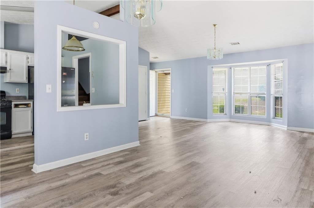 4 bedroom, 3 bathroom, 1,800 sq ft single family residence for sale at 5200 Great Meadows Road, Lithonia, GA 30038 — photo 9