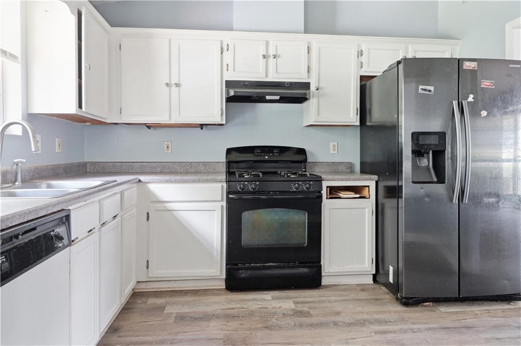 4 bedroom, 3 bathroom, 1,800 sq ft single family residence for sale at 5200 Great Meadows Road, Lithonia, GA 30038 — photo 10