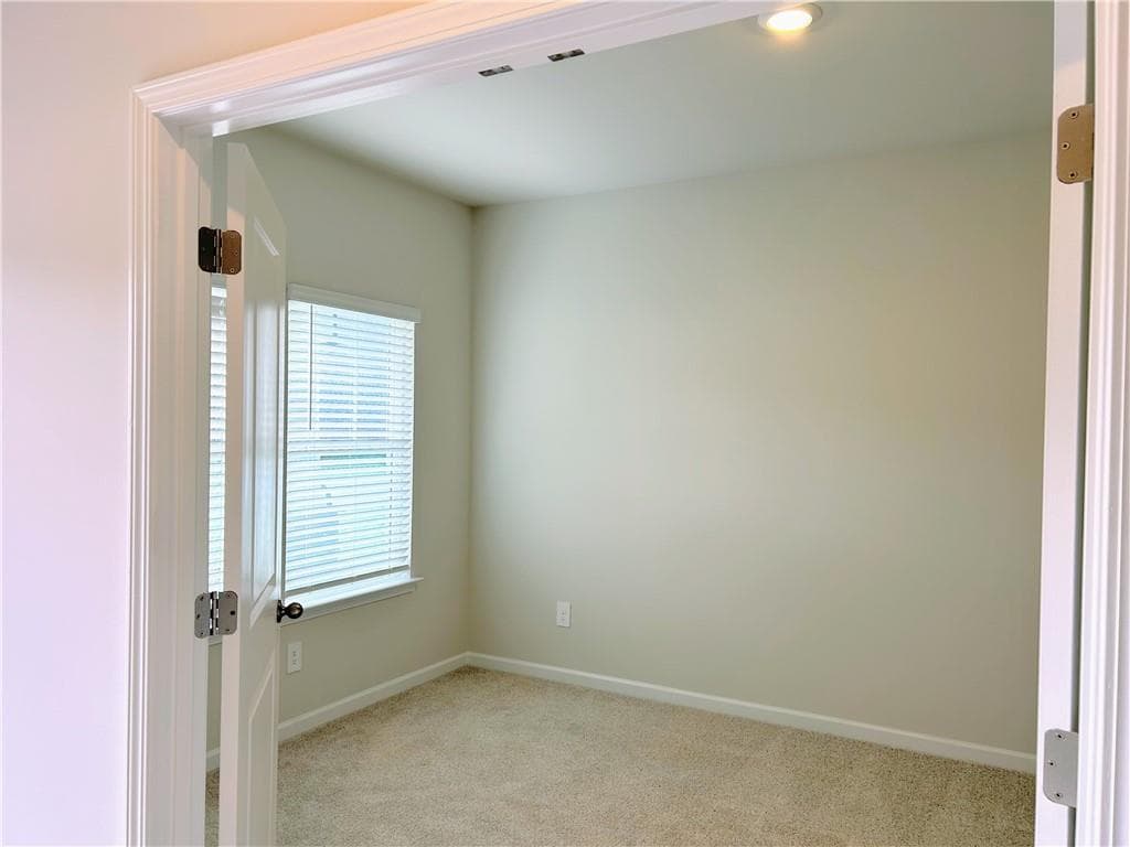 4 bedroom, 3 bathroom single family residence for rent at 7811 Richmond Trail, Fairburn, GA 30213 for $2,900 a month — photo 9
