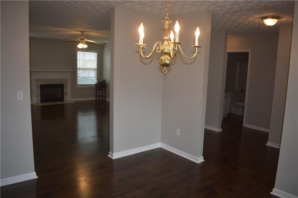3 bedroom, 2 bathroom, 1,700 sq ft single family residence for sale at 904 Meadow Walk Drive, Monroe, GA 30656 — photo 6