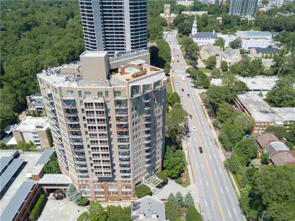 1 bedroom, 1 bathroom, 947 sq ft condominium for rent at 2626 Peachtree Road 1008, Atlanta, GA 30305 for $1,950 a month — photo 1 of 29