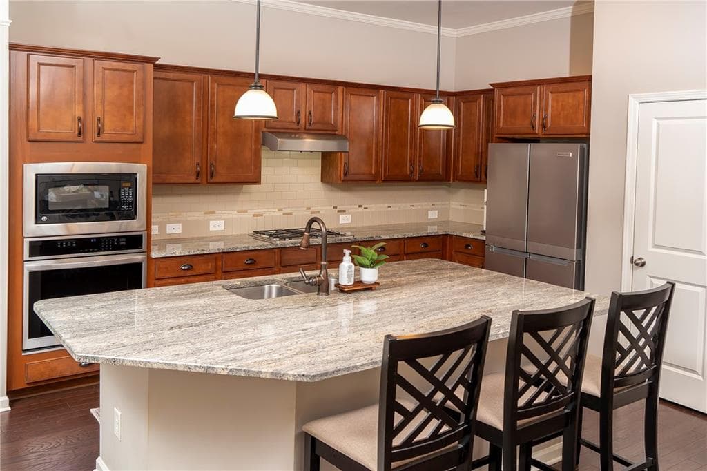 4 bedroom, 4 bathroom, 2,187 sq ft single family residence under contract at 215 Hickory Nut Lane, Canton, GA 30115 — photo 3