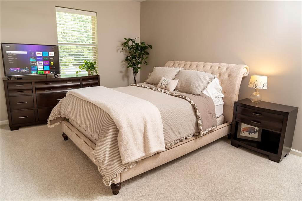 4 bedroom, 4 bathroom, 2,187 sq ft single family residence under contract at 215 Hickory Nut Lane, Canton, GA 30115 — photo 9