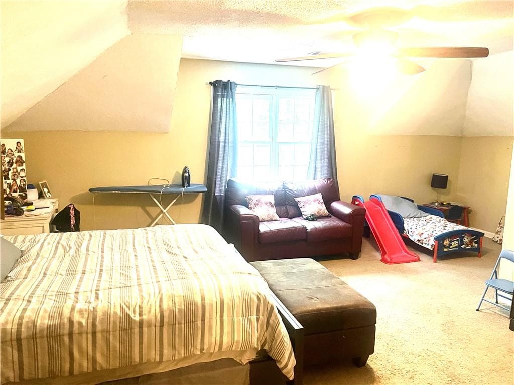 6 bedroom, 5 bathroom, 2,202 sq ft single family residence for sale at 105 Flat Creek Court, Fayetteville, GA 30214 — photo 9