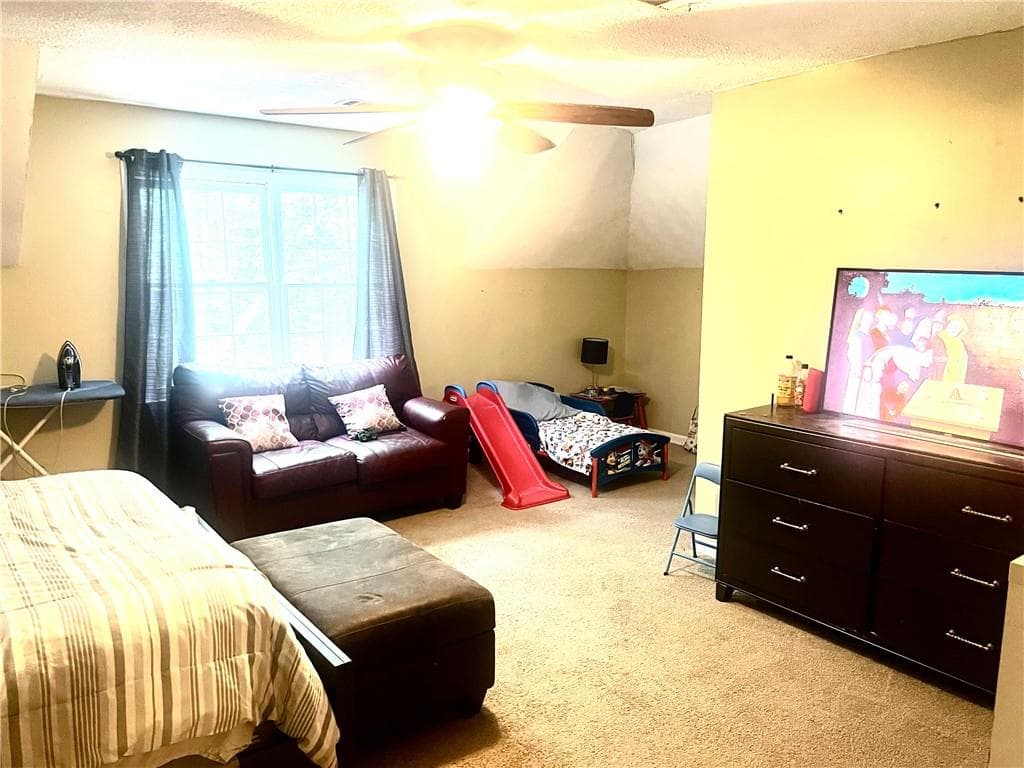 6 bedroom, 5 bathroom, 2,202 sq ft single family residence for sale at 105 Flat Creek Court, Fayetteville, GA 30214 — photo 10