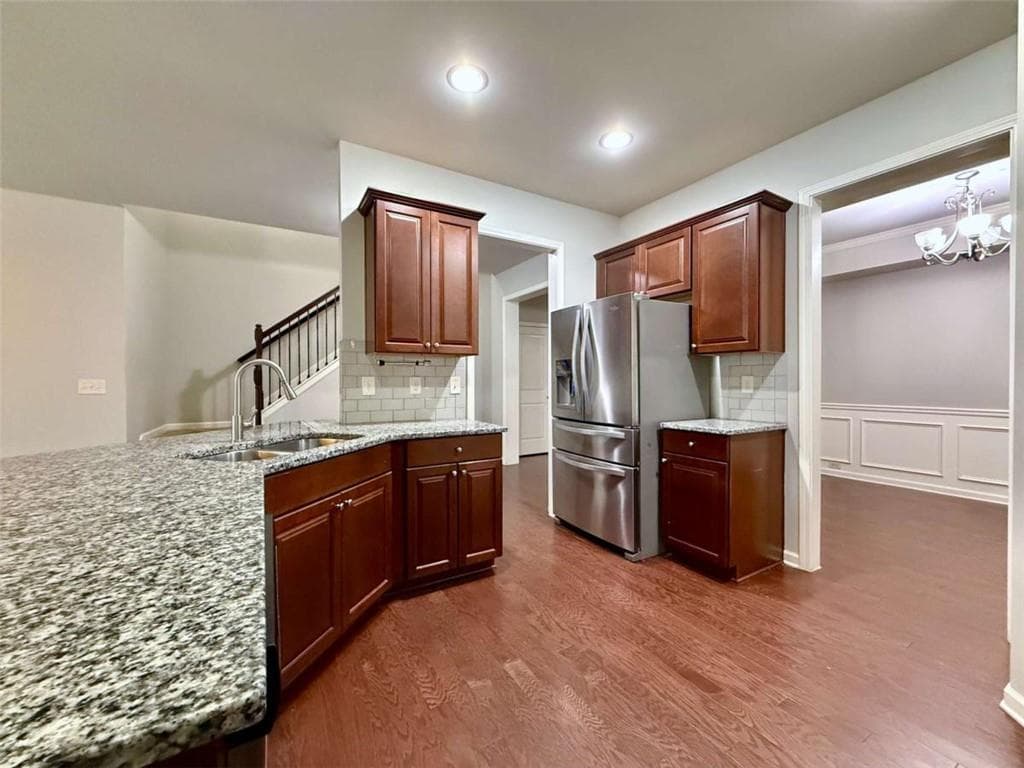 3 bedroom, 3 bathroom, 2,375 sq ft single family residence for rent at 5115 Breezewood Circle, Alpharetta, GA 30004 for $2,750 a month — photo 6