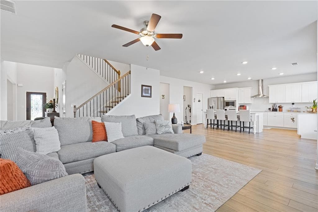 5 bedroom, 3 bathroom, 3,312 sq ft single family residence for sale at 2974 Amabile Road, Dacula, GA 30019 — photo 2