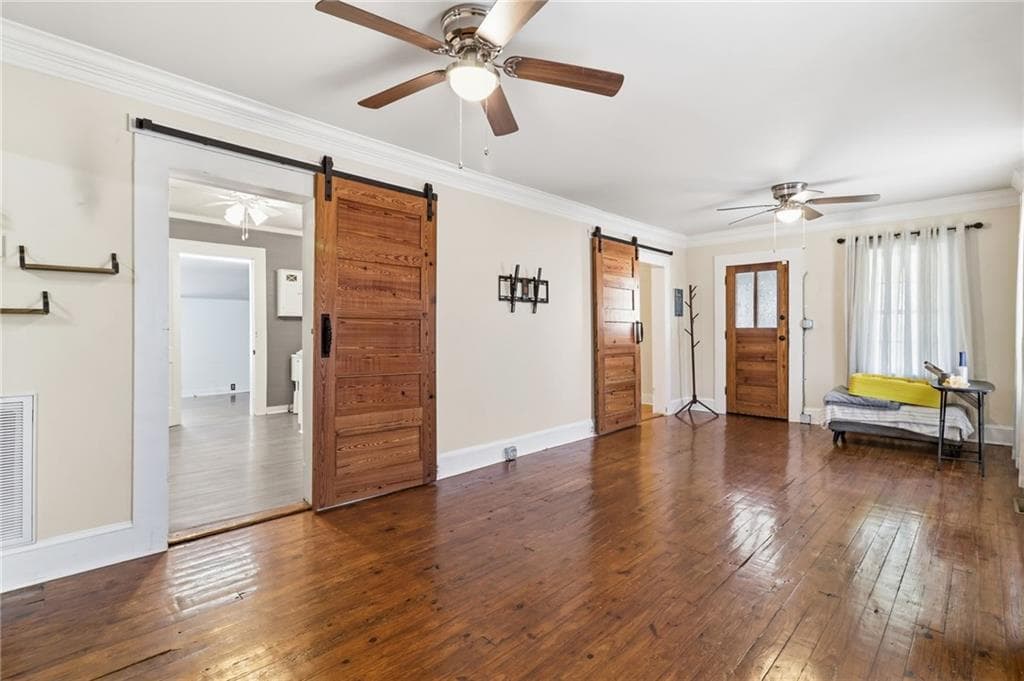 2 bedroom, 1 bathroom, 1,032 sq ft single family residence for sale at 206 Kell Street, Ellijay, GA 30540 — photo 3
