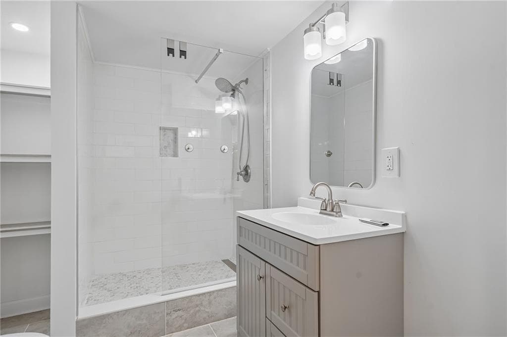 3 bedroom, 2 bathroom, 1,218 sq ft single family residence for sale at 5085 Balus Drive, Gainesville, GA 30504 — photo 9