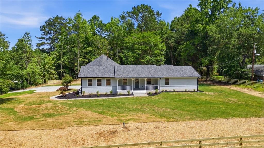 4 bedroom, 4 bathroom, 2,400 sq ft single family residence for sale at 2450 tennyson trail, Grayson, GA 30017 — photo 4